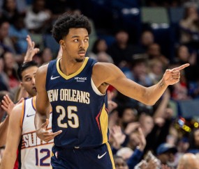 kaiyun网站-交易价值不得了！墨菲半场11中7&amp;三分6中3怒轰22分3板