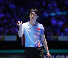 乒乓球亚洲杯：王楚钦三战全胜小组第一晋级